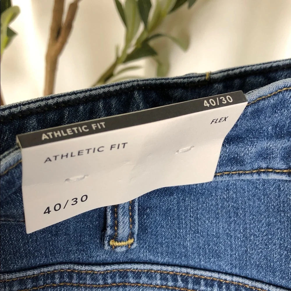 American Eagle Outfitters Men's Athletic Fit Blue Jeans 40x30 (M1)